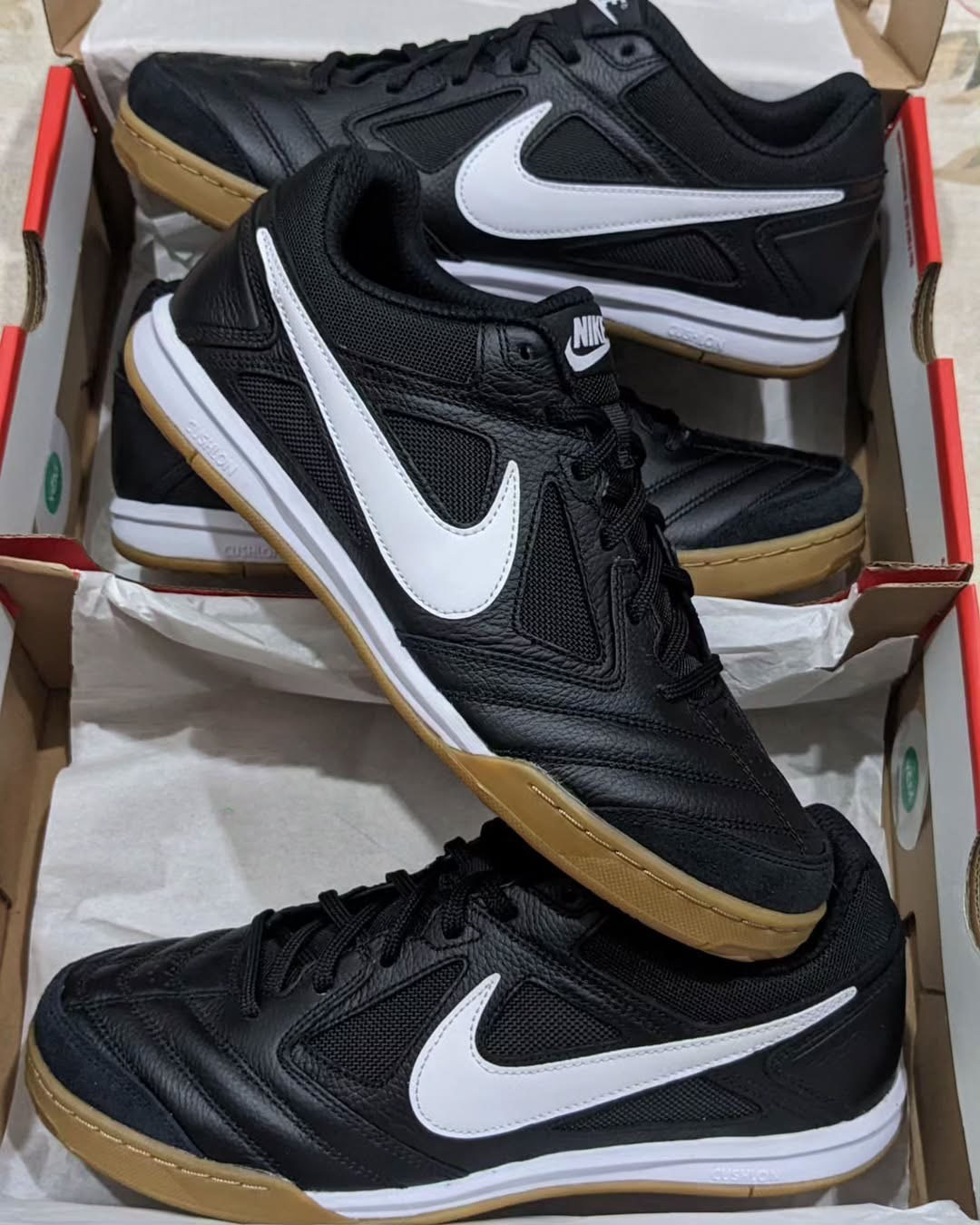 Nike Gato